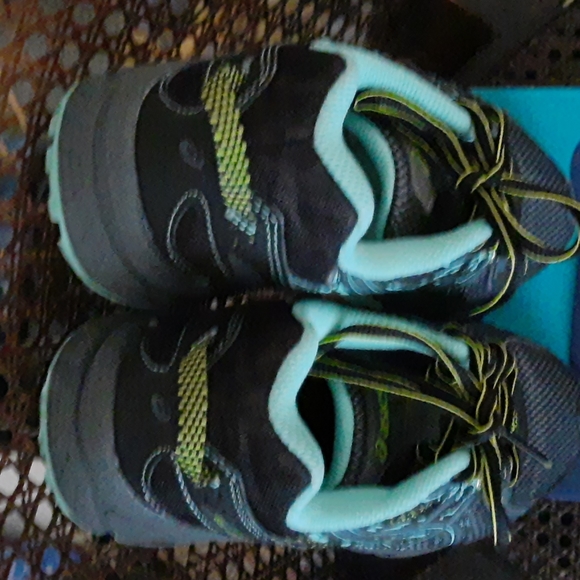 Asics Gel-Venture 6 Women's Trail Running Shoes Black, Carbon, Neon Lime Sz 7½ - Picture 4 of 7